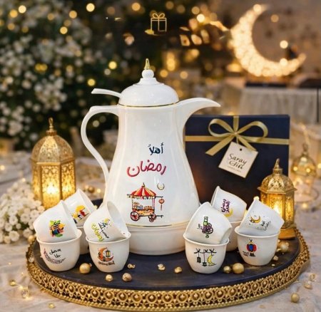 براد وفناجين قهوة